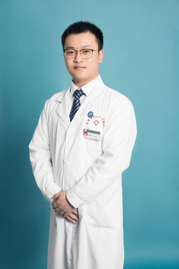 杨航